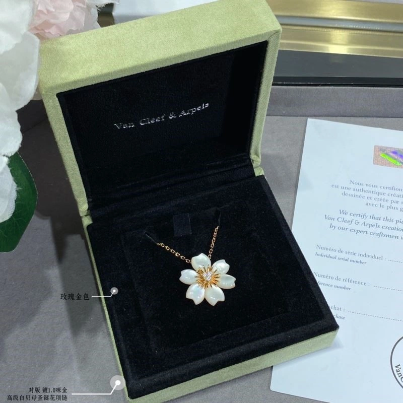 Vca Necklaces ZeroBulk 254623