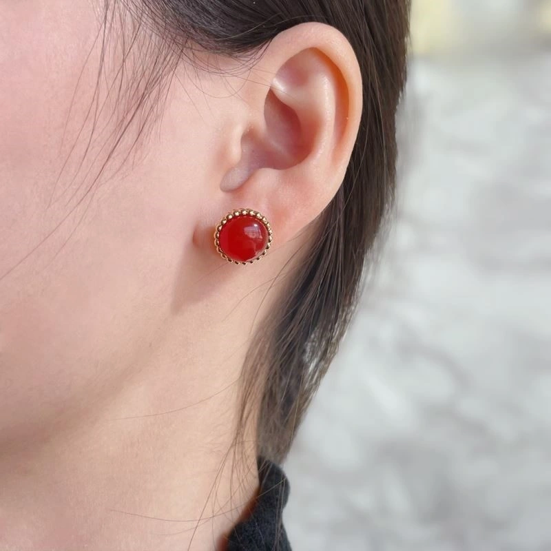 Compact Vca Necklaces 254614