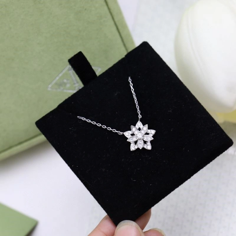 WaterResistant Vca Necklaces 254548