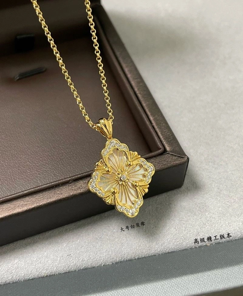 Vca Necklaces Timeless 254547