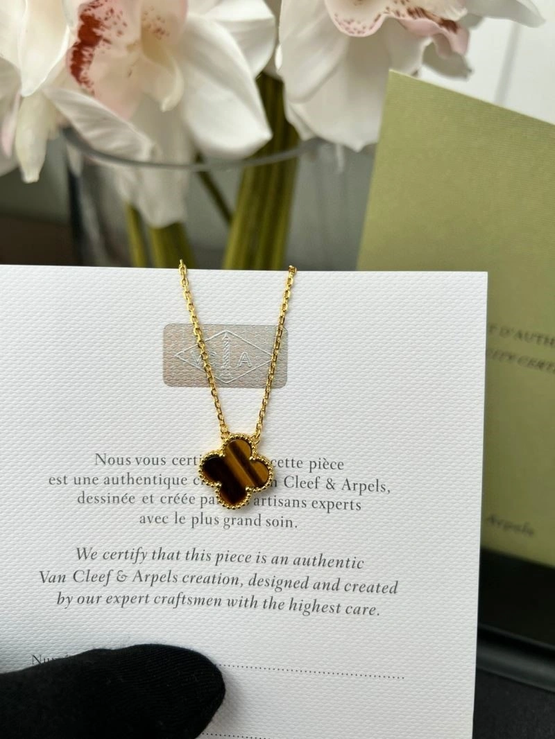 Sustainable Vca Necklaces 254528
