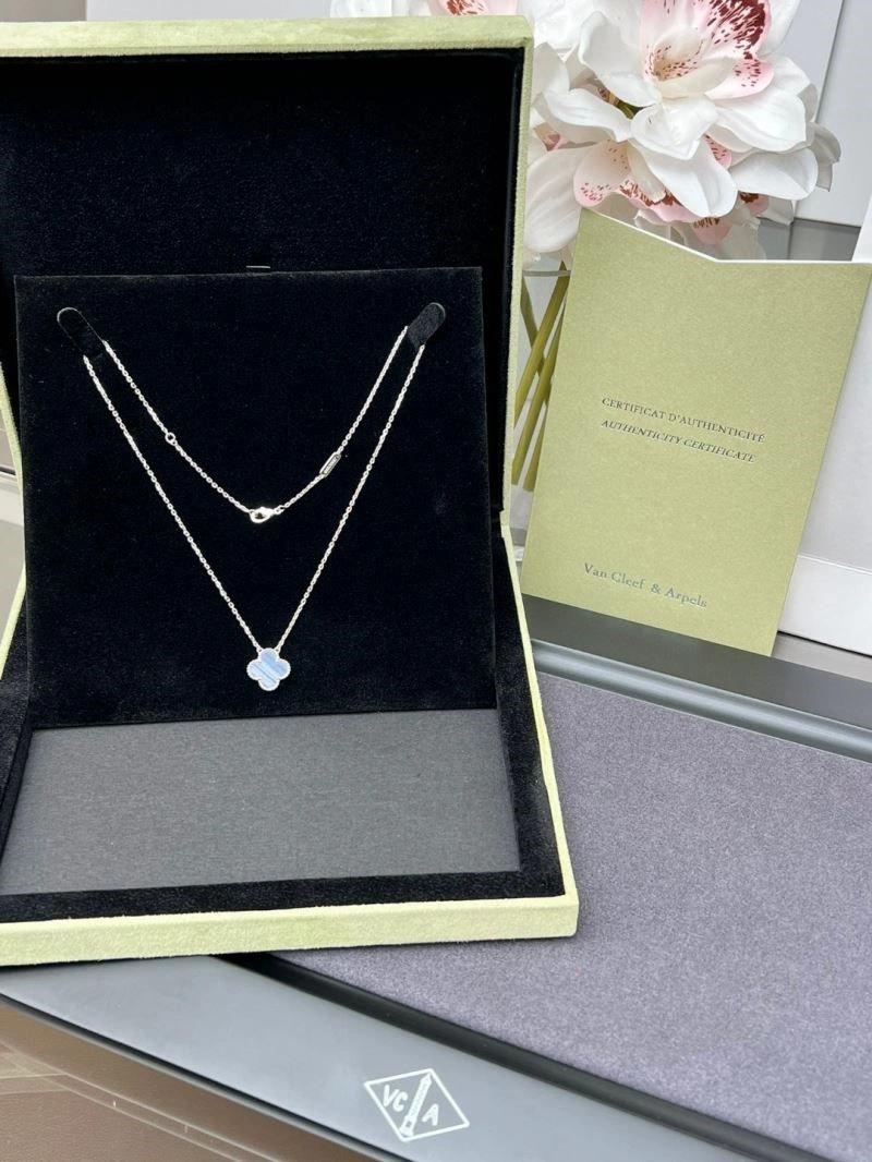 Vca Necklaces Casual 254522