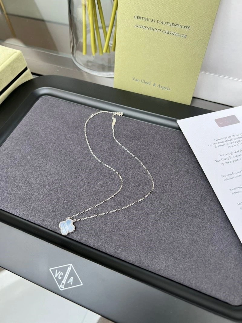 Vca Necklaces Casual 254522