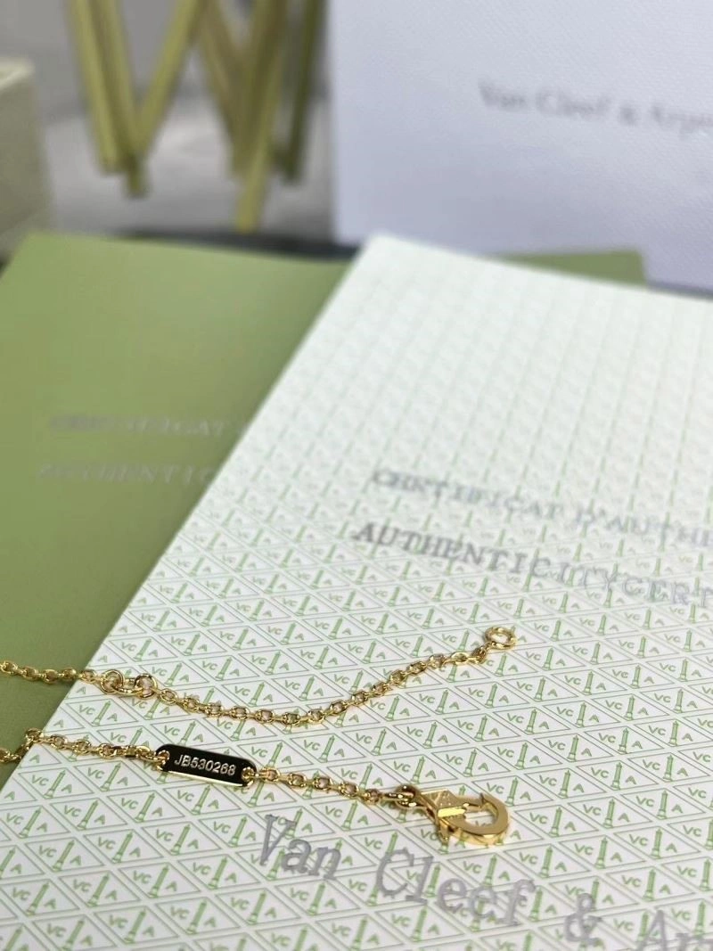 GoAnywhere Vca Necklaces 254495