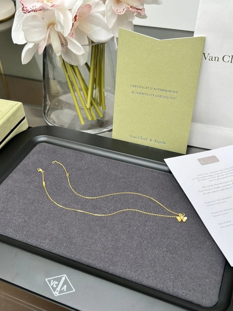 Bold Vca Necklaces 254488