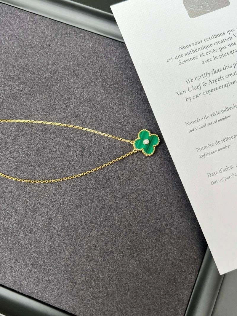 Vca Necklaces Classic 254508
