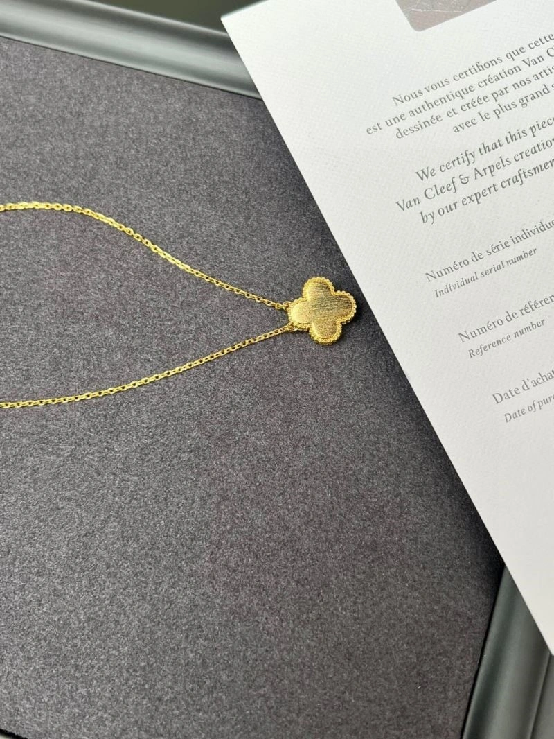 Vca Necklaces Classic 254508