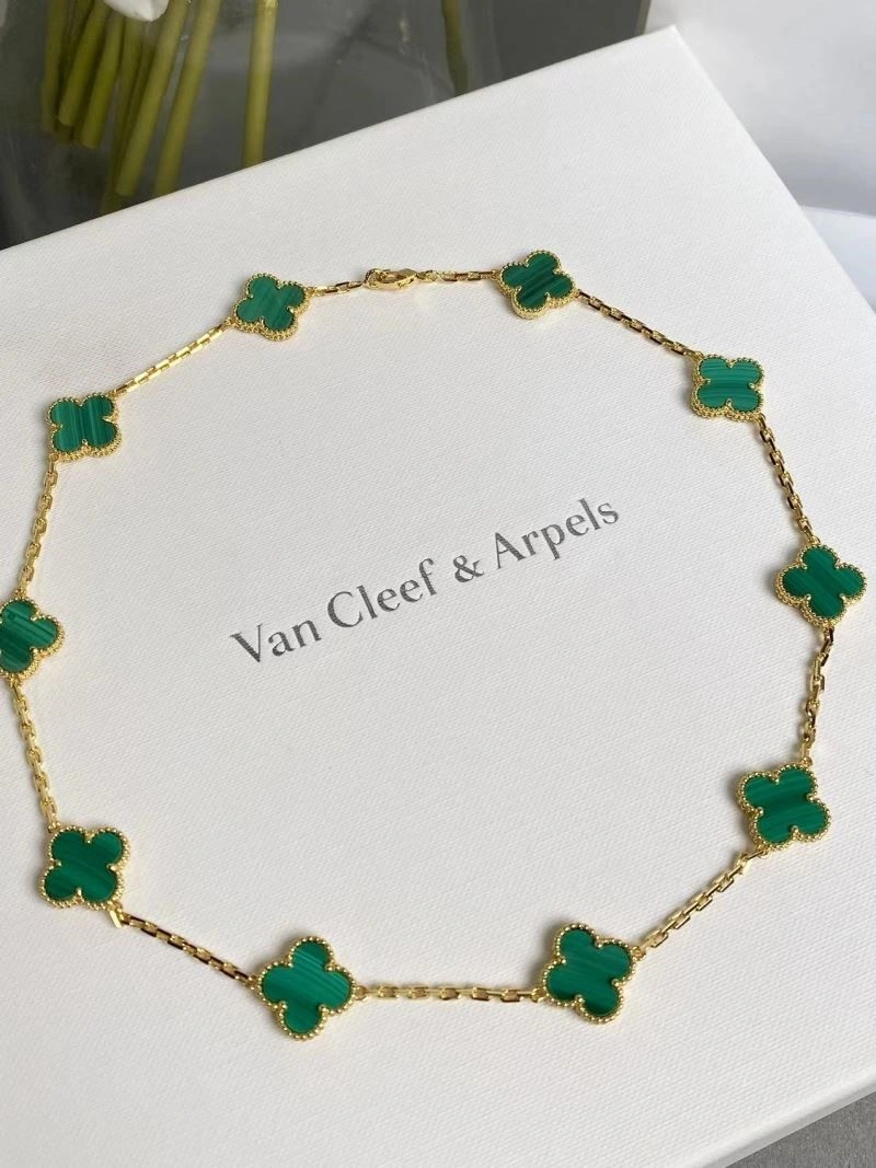 SmoothTexture Vca Necklaces 254511