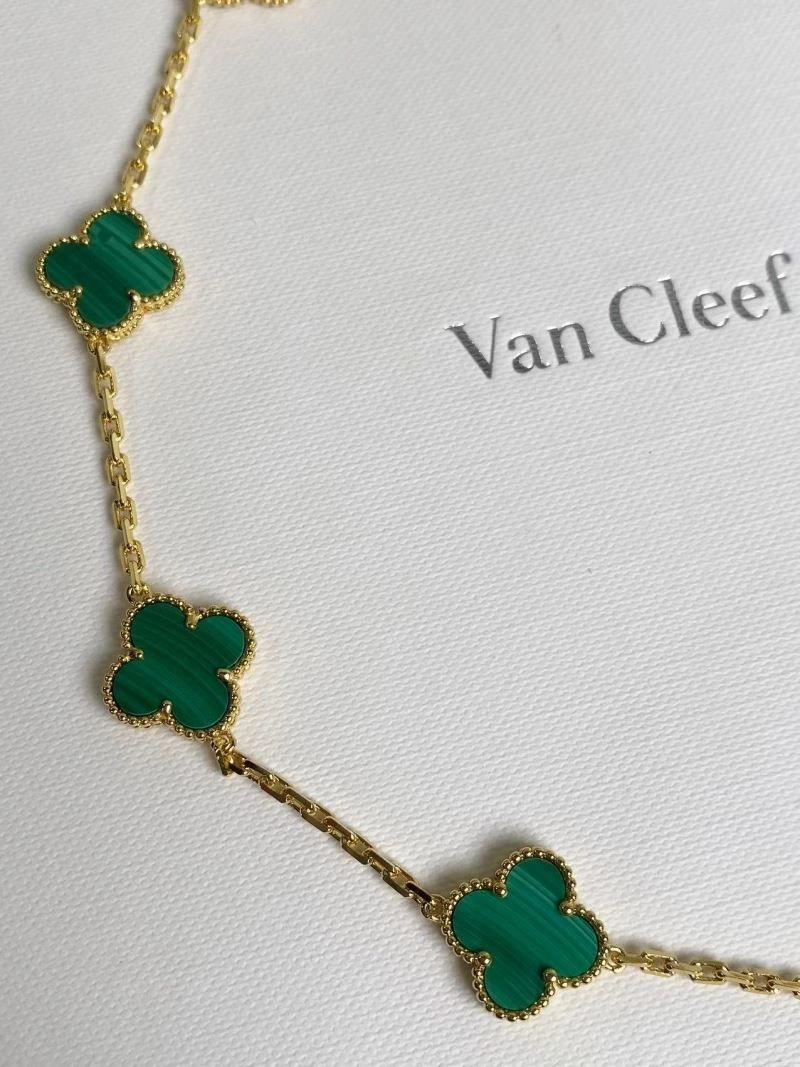 SmoothTexture Vca Necklaces 254511