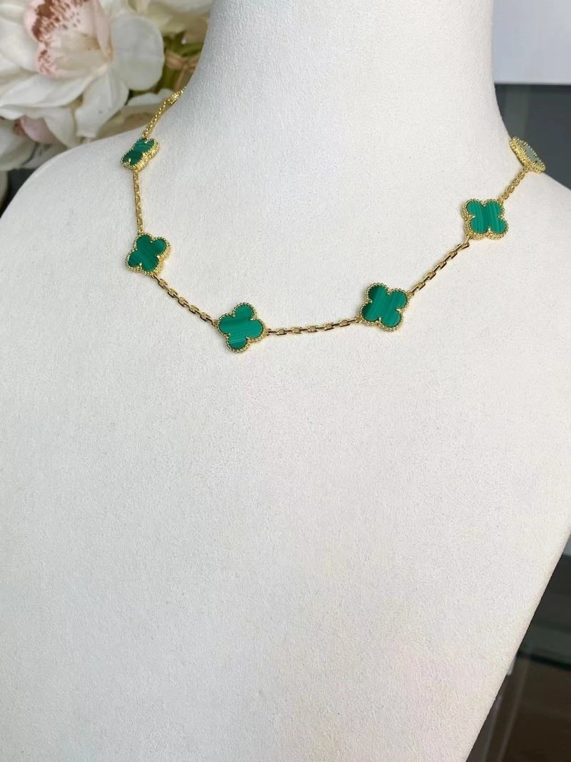 SmoothTexture Vca Necklaces 254511