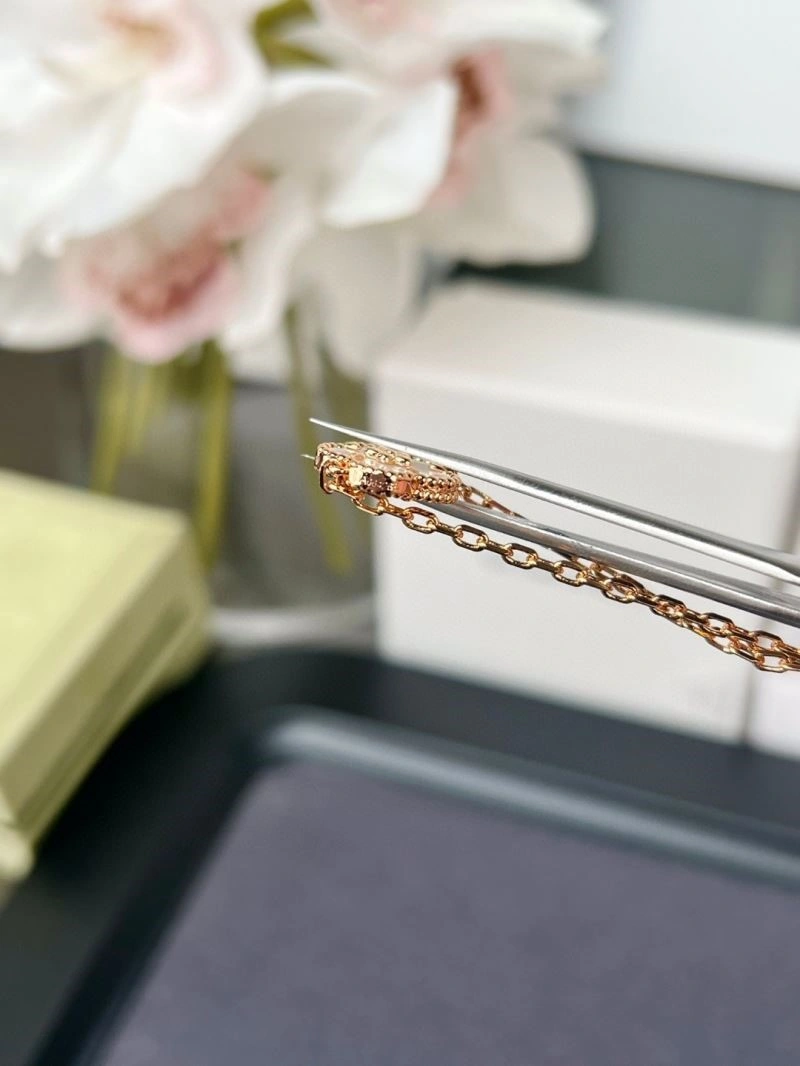 Vca Necklaces WellDesigned 254503