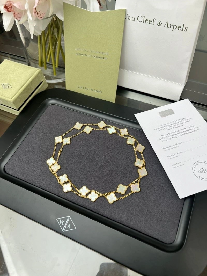 Vca Necklaces Packable 254514