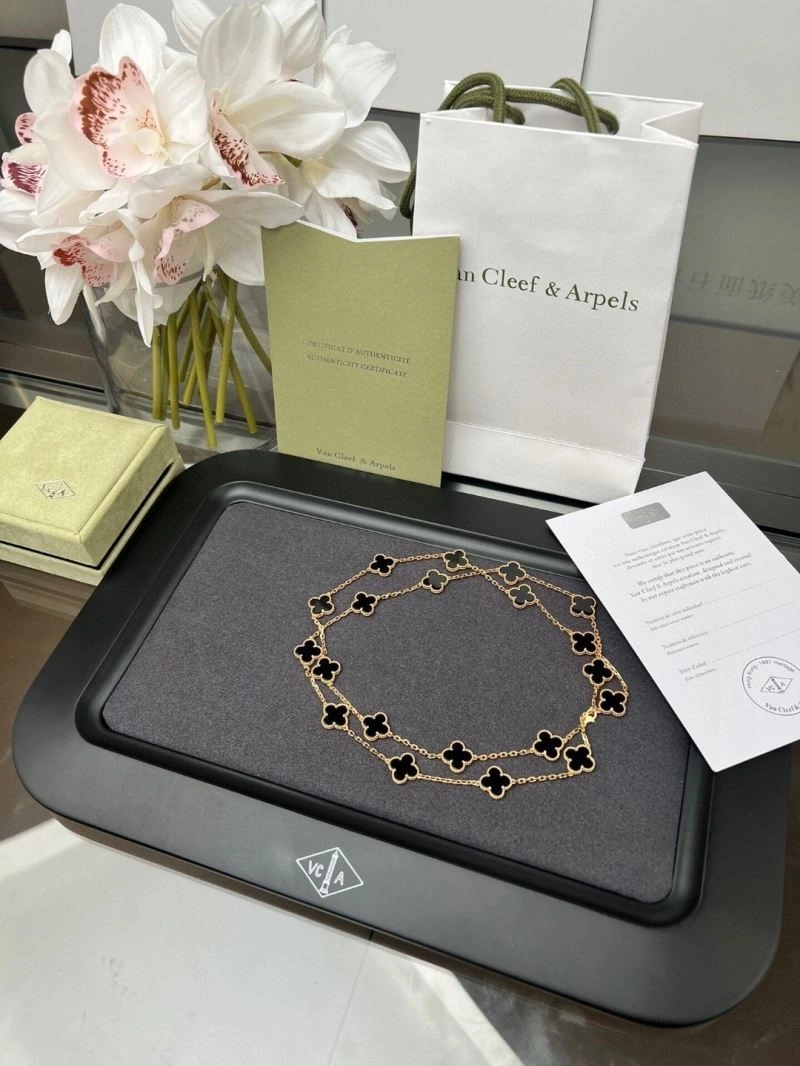 Vca Necklaces WellDesigned 254499