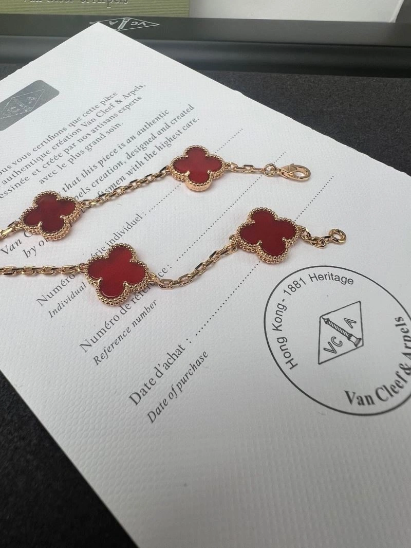 Cozy Vca Necklaces 254507