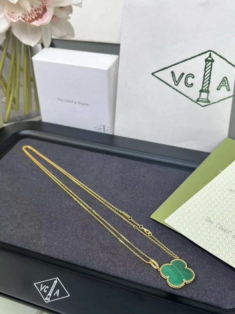 WellDesigned Vca Necklaces 254505