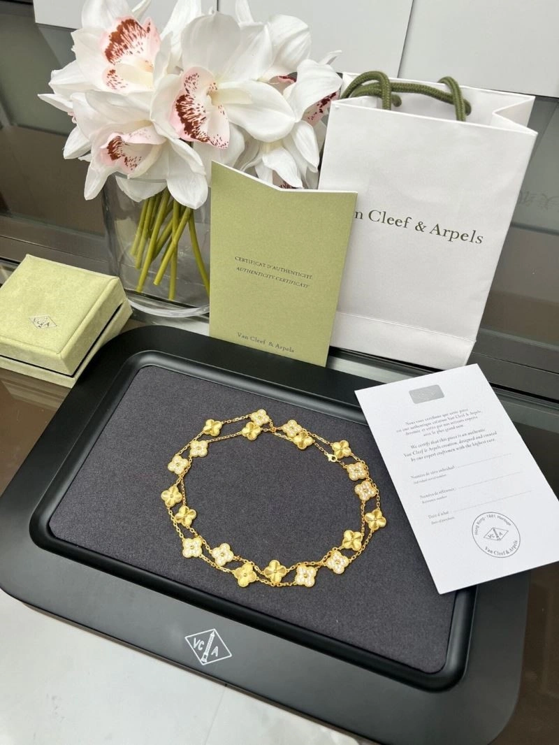 Vca Necklaces Modern 254516