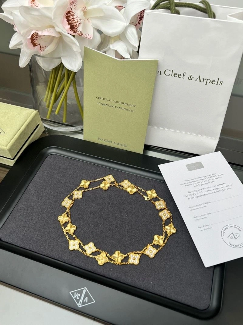 Vca Necklaces Modern 254516