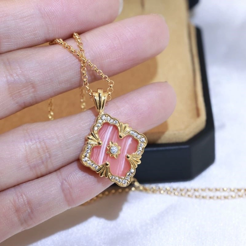 Vca Necklaces Cozy 254388