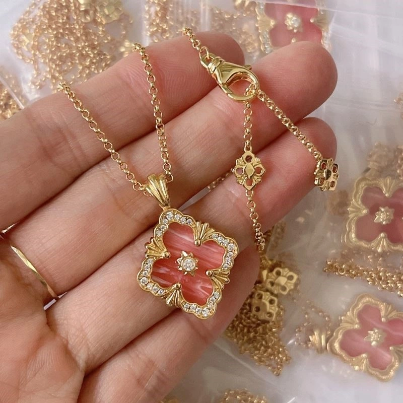 Vca Necklaces Cozy 254388