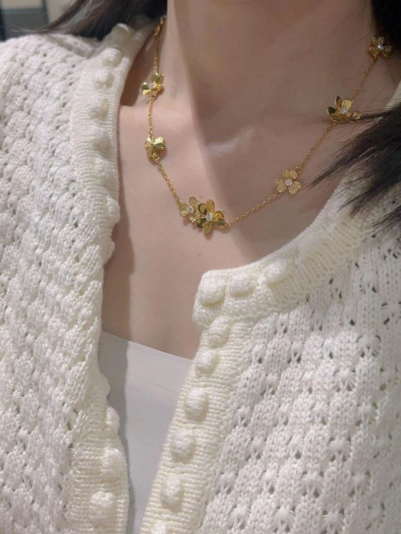Vca Necklaces FashionForward 254365
