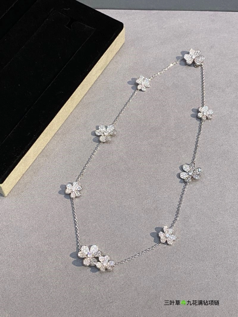 Vca Necklaces FashionForward 254365