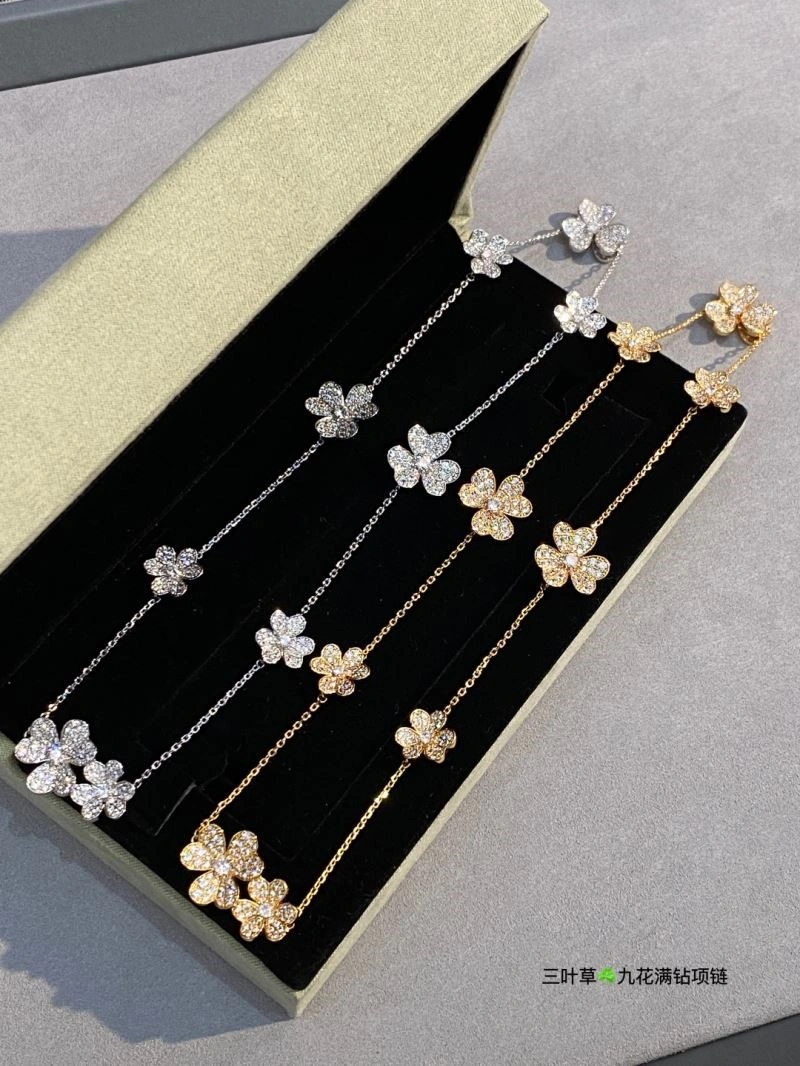 Vca Necklaces FashionForward 254365