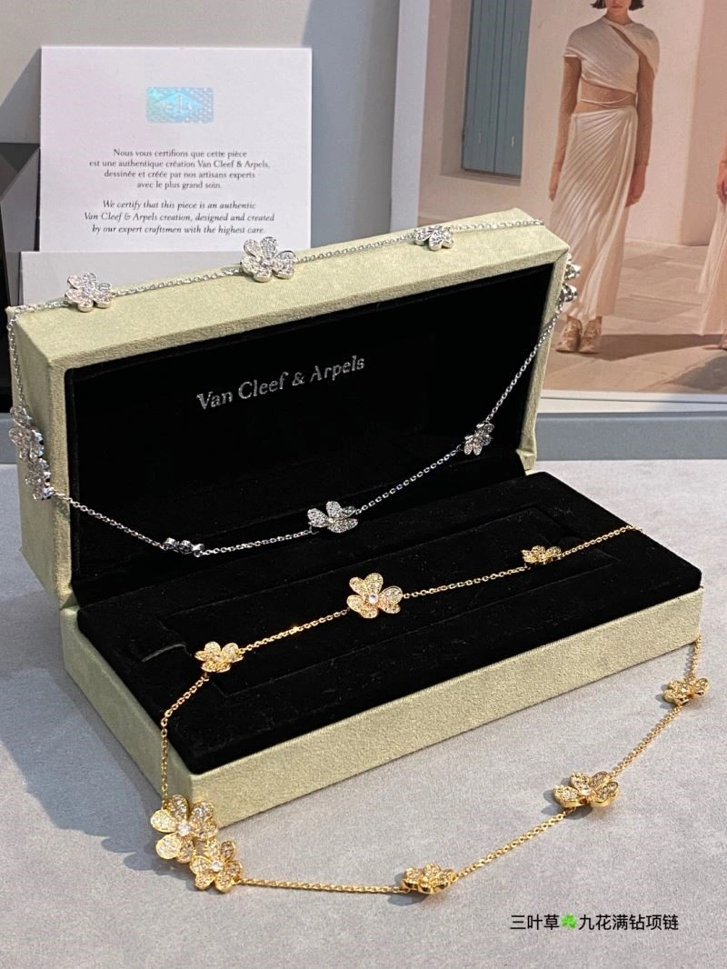 Vca Necklaces FashionForward 254365