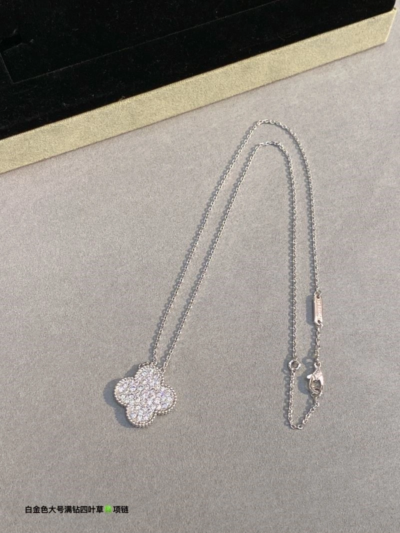 Compact Vca Necklaces 254363