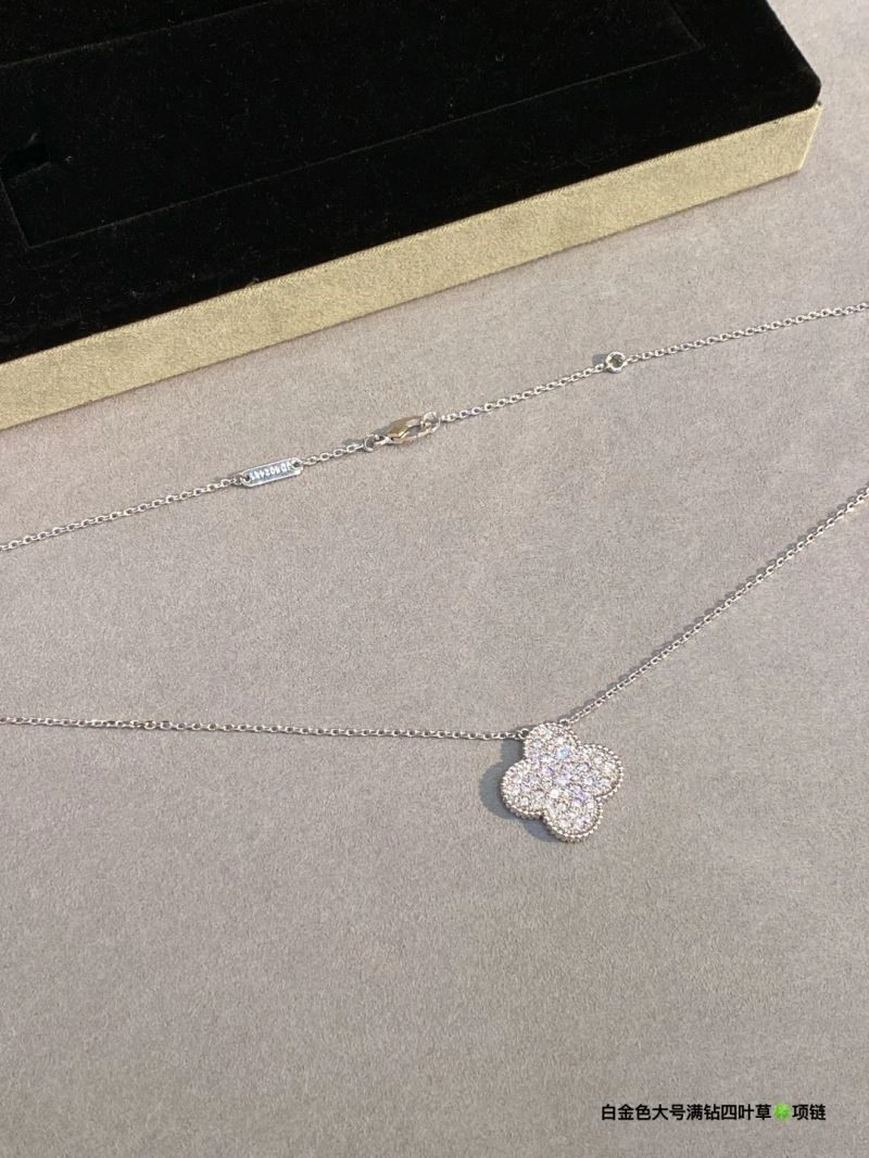 Compact Vca Necklaces 254363