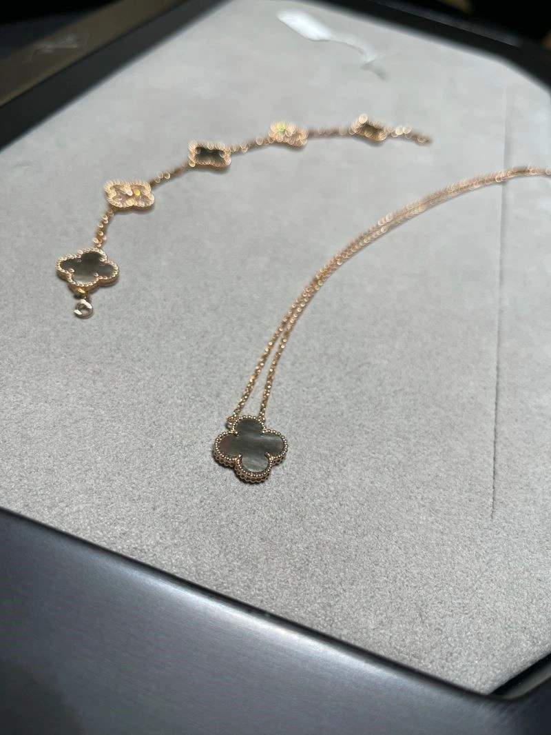 Vca Necklaces TimelessDesign 254372