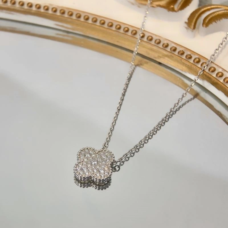 NewStyle Vca Necklaces 254361