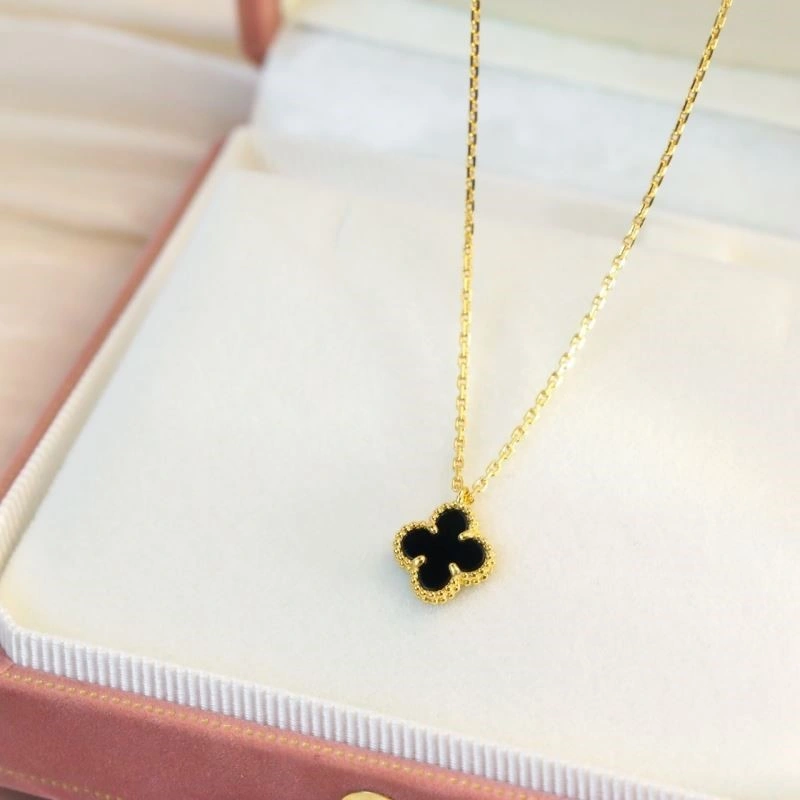 Vca Necklaces Contemporary 254354