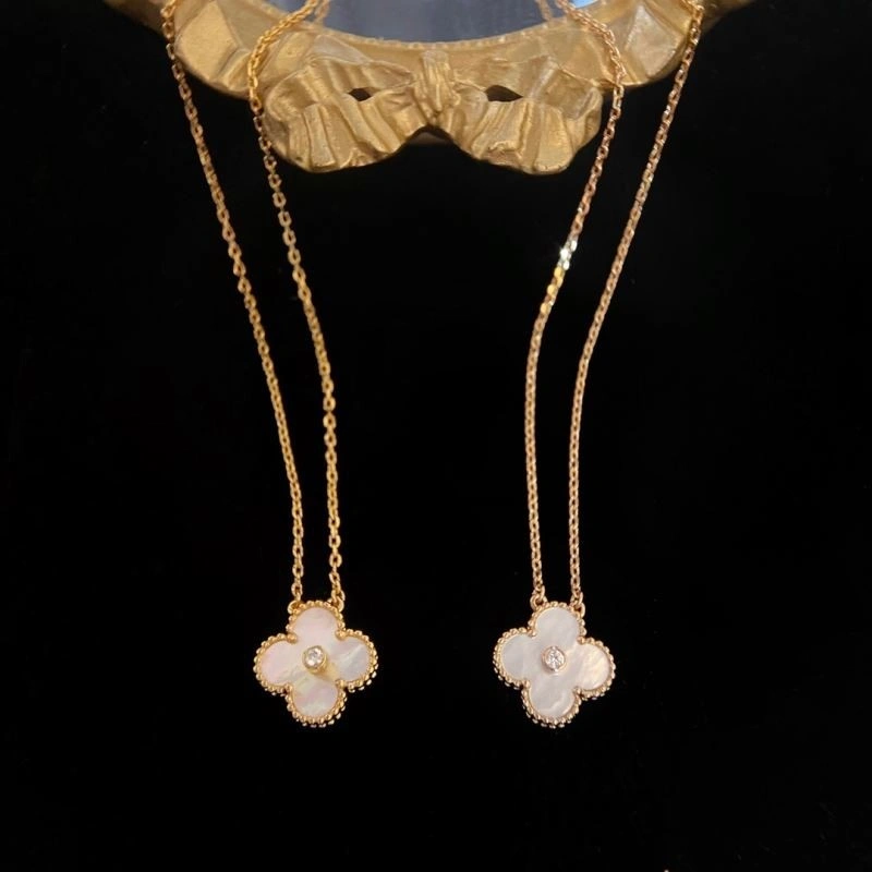Vca Necklaces Supportive 254325