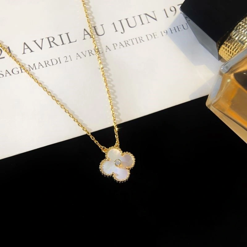 Vca Necklaces Supportive 254325