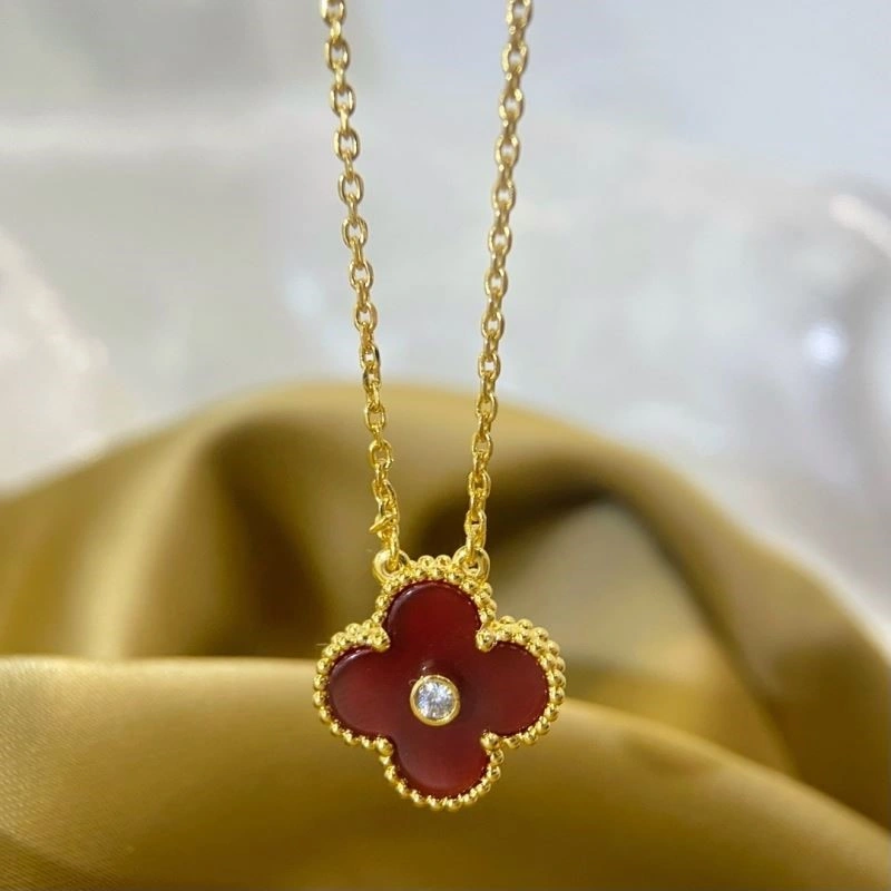 TravelReady Vca Necklaces 254331