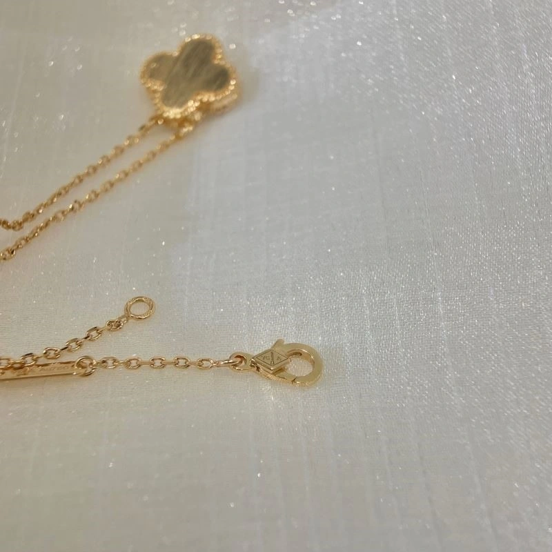 Vca Necklaces Trendy 254343