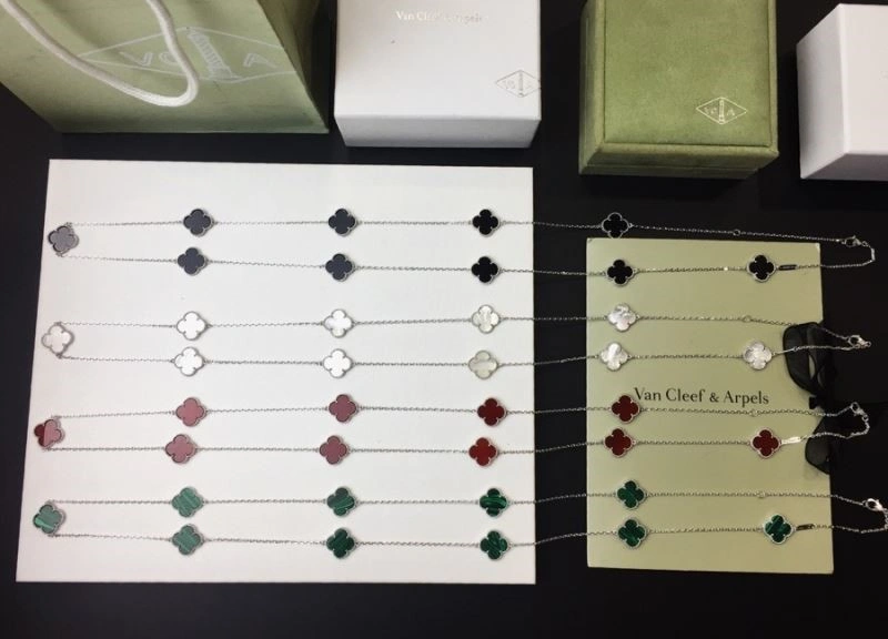 SoftTouch Vca Necklaces 254351
