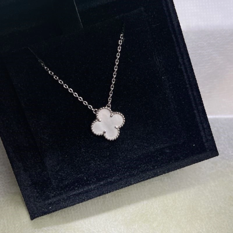 ZipUp Vca Necklaces 254356