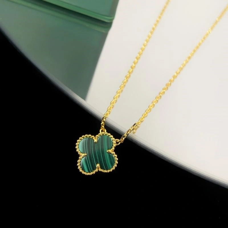 Vca Necklaces Elegant 254344