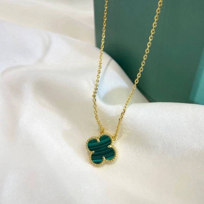 Vca Necklaces Elegant 254344