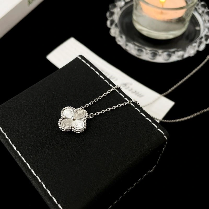 EasyMatch Vca Necklaces 254341