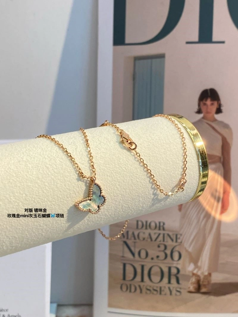 Vca Necklaces Timeless 254337