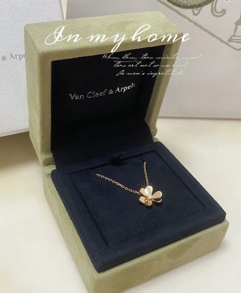 Vca Necklaces EasyCare 254349