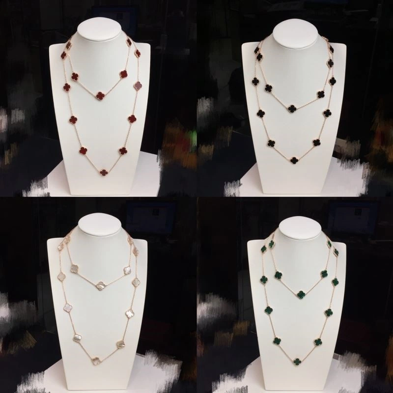 Snug Vca Necklaces 254346