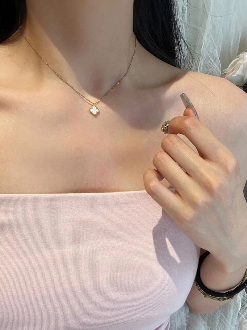 Vca Necklaces Bright 254342