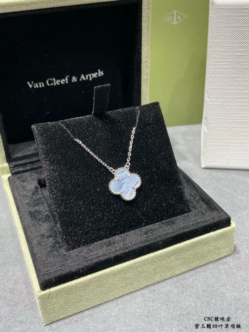 SunProtective Vca Necklaces 254322