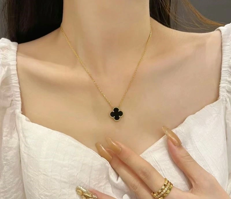 Vca Necklaces TechFriendly 254318