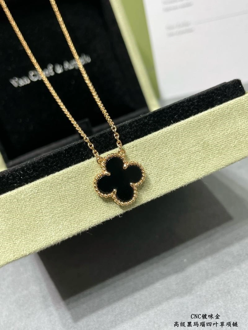 Vca Necklaces TechFriendly 254318