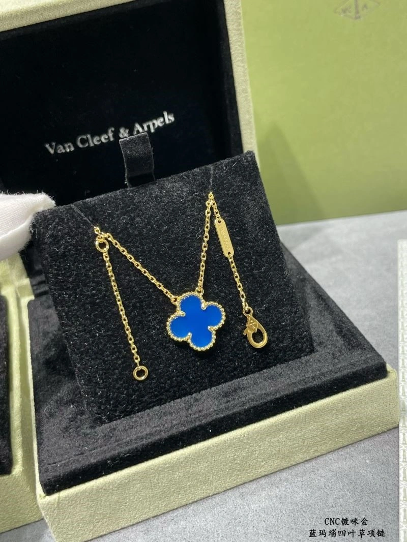 SunProtective Vca Necklaces 254317