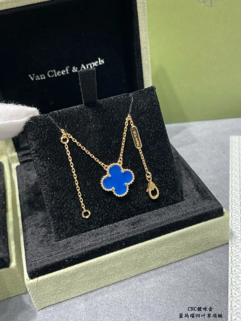 SunProtective Vca Necklaces 254317